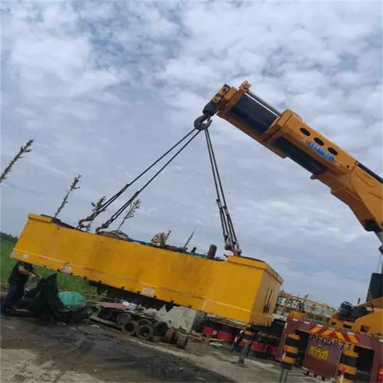 西林吊车吊集装箱需要多少钱